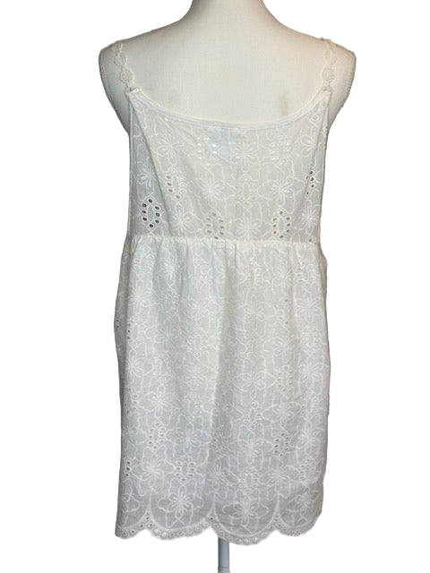 Eyelet Coverup